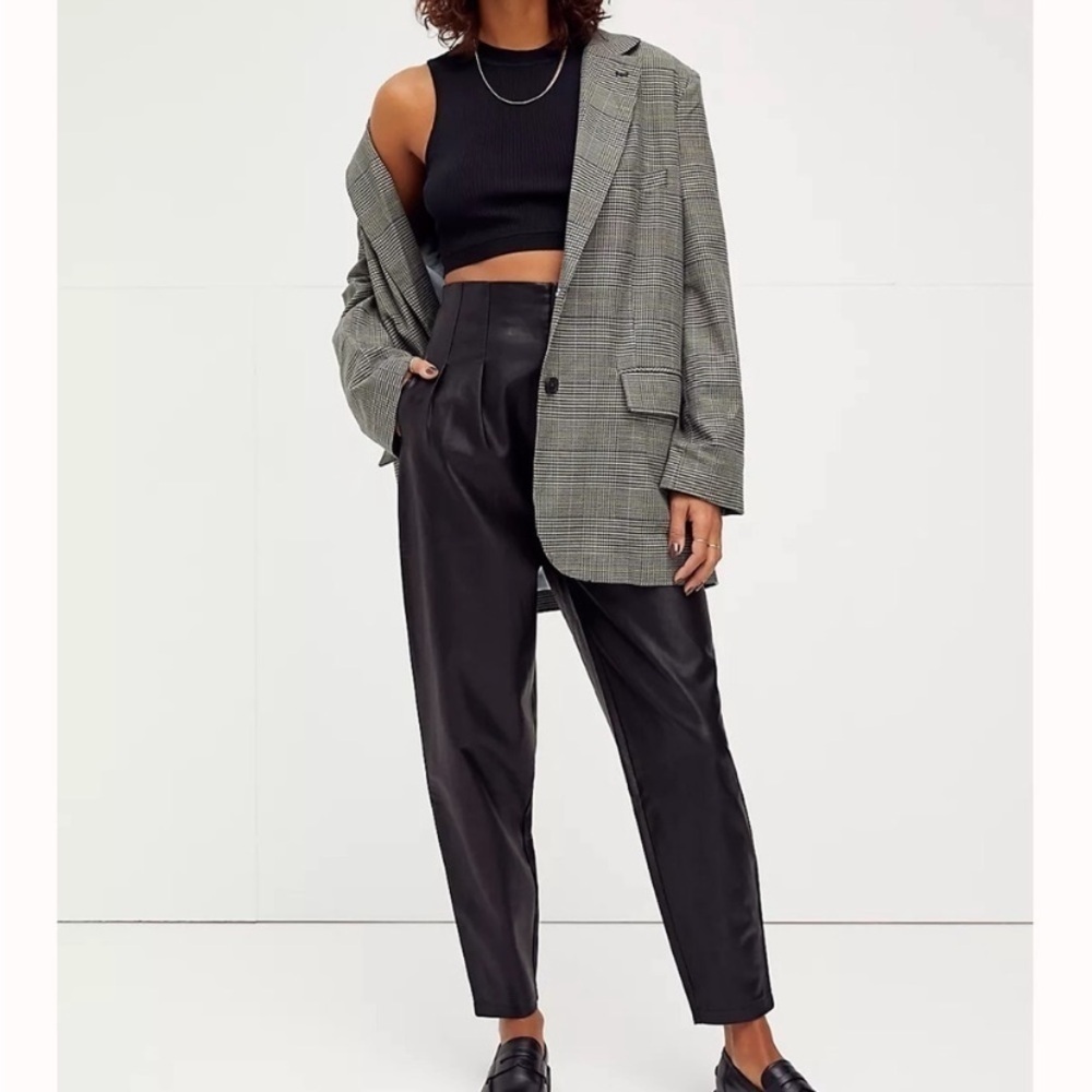 Women Free People Vegan Leather Cecily Pants Size 4 Black Pleated High Waist